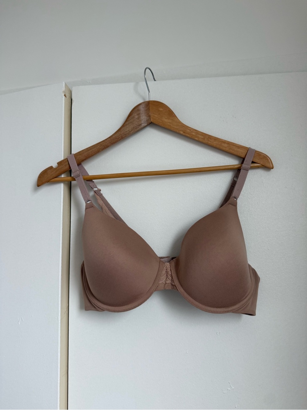 2 Warner's Nude/Taupe T-Shirt Bra